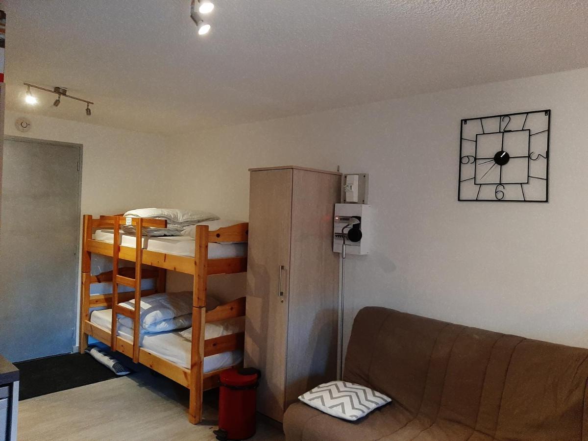 Studio Renove, Calme Avec Terrasse S-O, Prestations De Qualite - Residence Les Adraits Les Rousses Luaran gambar